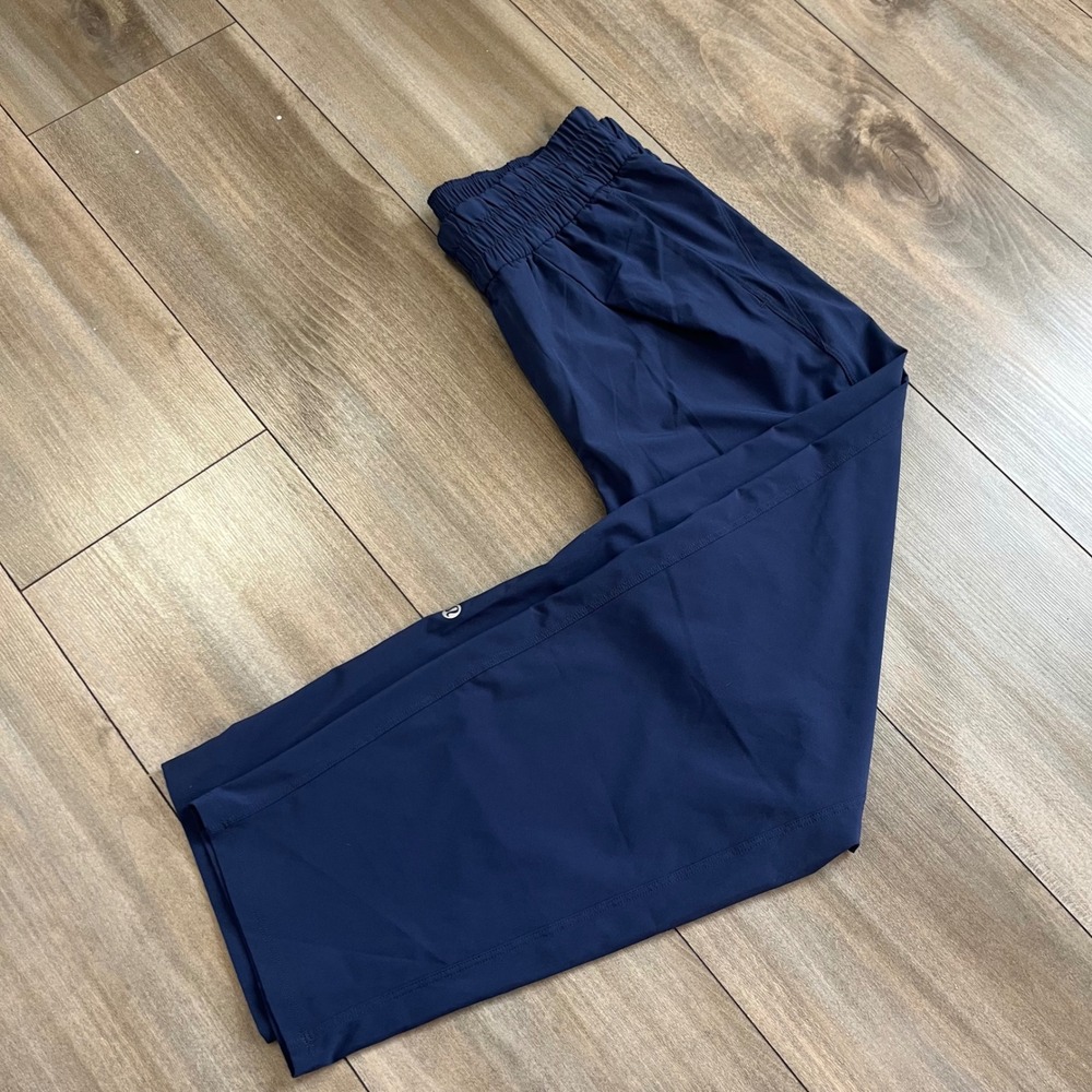 Lululemon Stretch High Rise Cropped‎ Pants Navy Blue Size 6 Wide Leg Athleisure